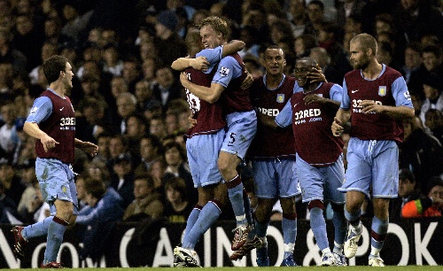 为国征战，感谢有你！国足官方为刚刚退役的尹鸿博送上祝福（国足官方送别尹鸿博：感谢为国而战，祝福踏上新程）