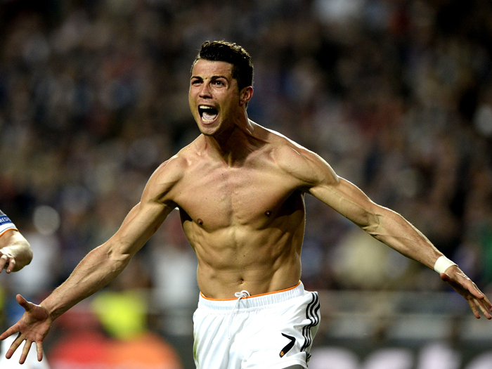 阿隆索：维尼修斯的点球非常明确，但这样的判罚没让我惊讶（阿隆索称维尼修斯点球毫无争议，对此判罚并不意外）