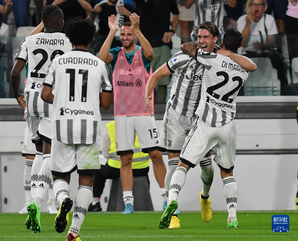 英超半场：托雷斯乌龙，沃特金斯双响，布莱顿2-2维拉（英超半场战报：托雷斯自摆乌龙，沃特金斯梅开二度，布莱顿暂2-2维拉）