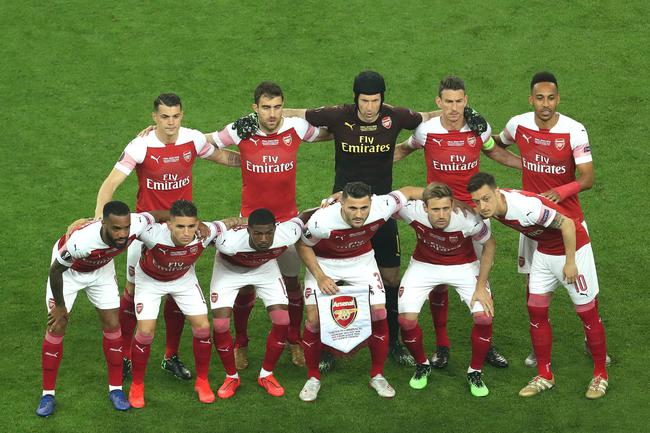 争议！贝林厄姆14分入选最佳阵容，但哈兰德总得分17分却无缘（争议再起：贝林厄姆14分入选最佳阵容，哈兰德17分反而落选）