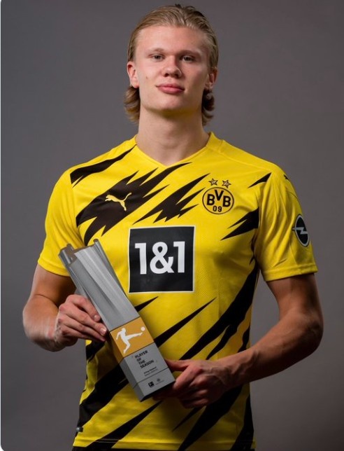 足球英超争冠形势复杂，六队仍有希望（英超冠军归属尚未明朗，六队依旧有望问鼎）