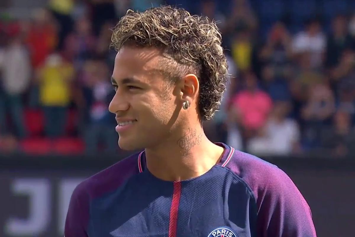 FIFPro最佳阵入围次数榜：梅西17次居首，姆巴佩6次进入前十