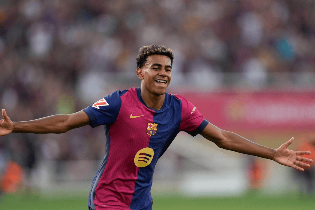 记者：阿德耶米决定明夏离开德甲，曼联、切尔西均有意